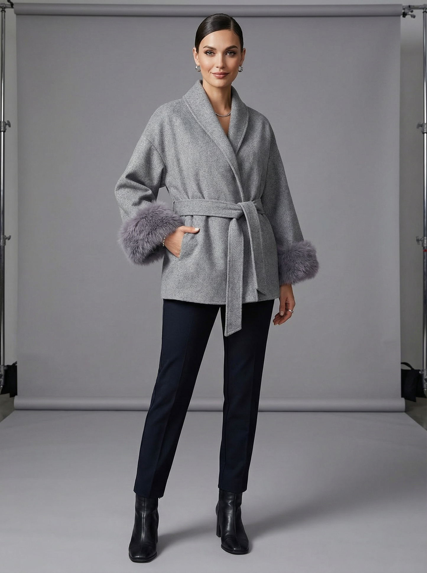 Luxuriöser Kunstfellmantel für stilvollen Komfort