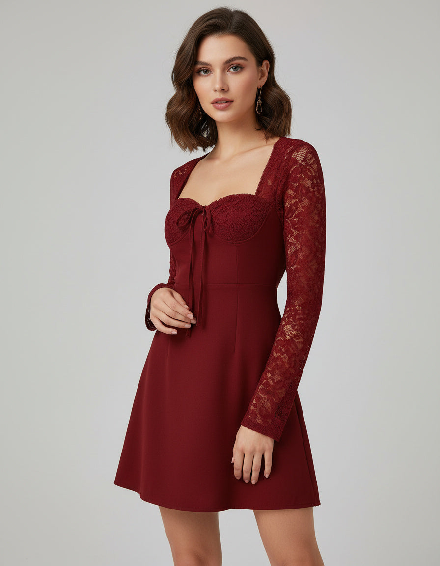 Minikleid mit eleganten Spitzendetails