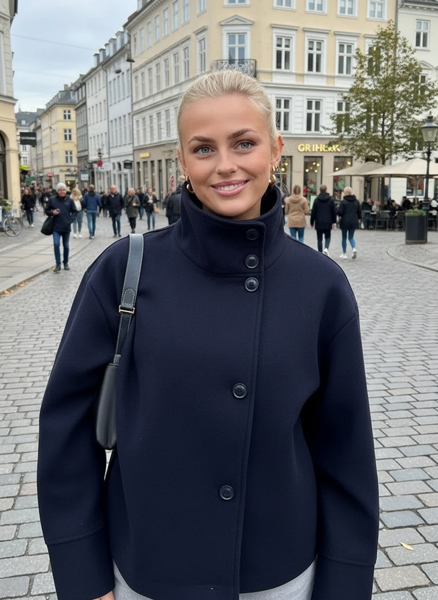 Elegante Stehkragenjacke für einen stilvollen Auftritt